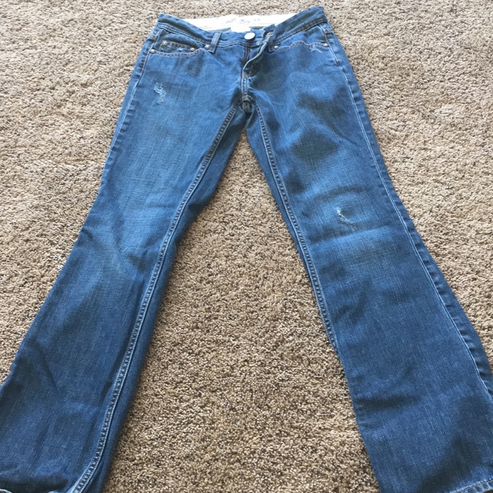 Banana Republic low rise boot cut jeans size 4